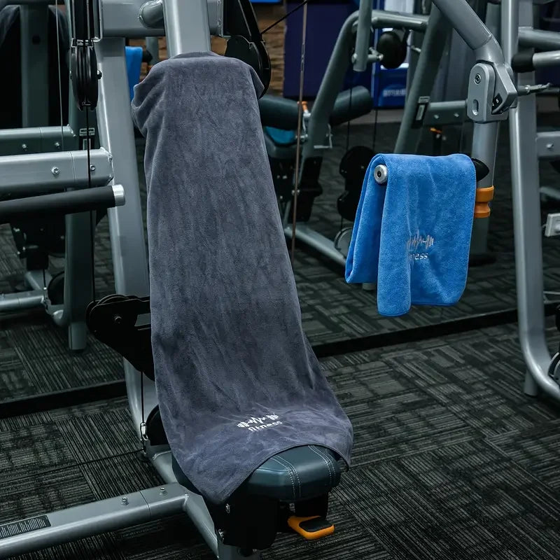 Super absorbent sports towel suitable for men and women - embroidered, quick drying fitness towel with sleeve cover